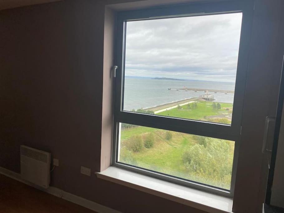 Modern 2 Bed Apartment With Stunning Seaside View EDI Eksteriør billede