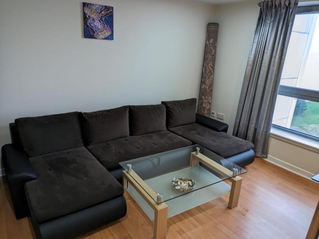 Modern 2 Bed Apartment With Stunning Seaside View EDI Eksteriør billede